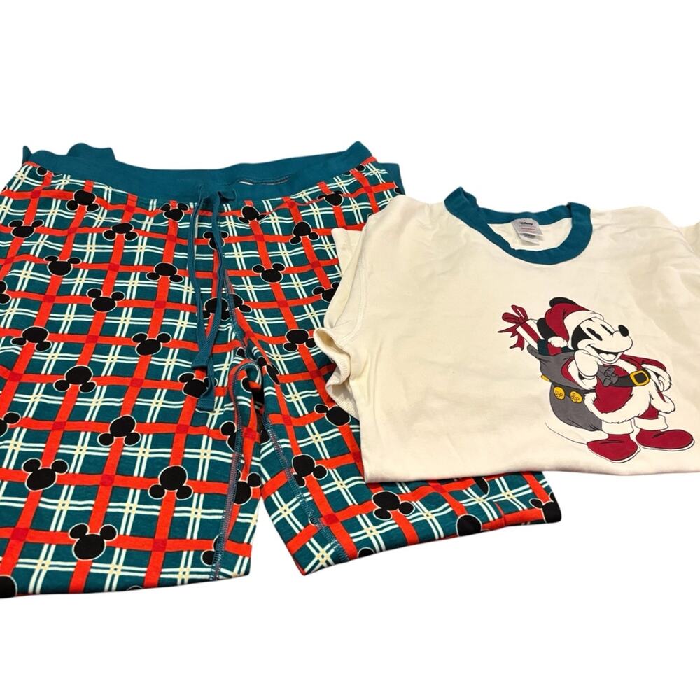 Hanna Andersson NWOT women’s Size L Mickey/Minnie Mouse Pajamas